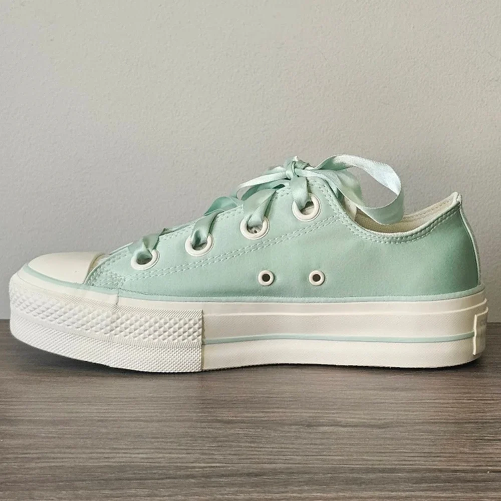 Converse CTAS  Lift Platform Matte Satin Sneakers Women's 7.5  Aloe  A10300C NWT - Picture 4 of 7